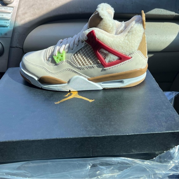 Air Jordan 4 Retro “Wild Things” - Picture 1 of 2